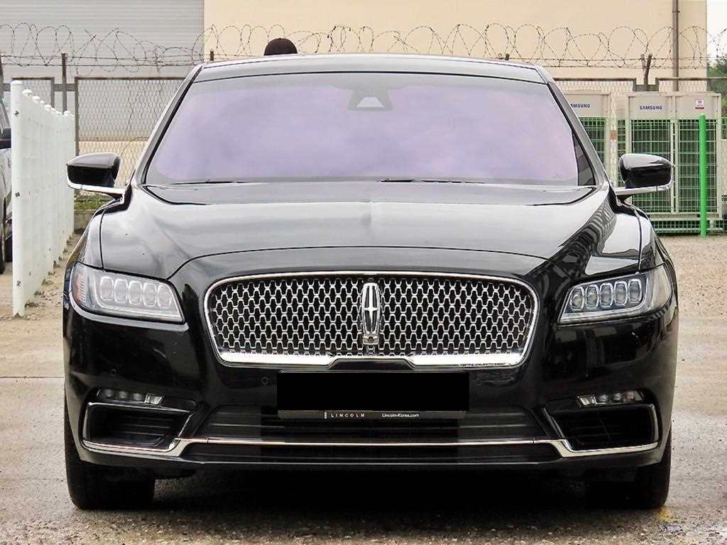 Lincoln Continental — photo 01