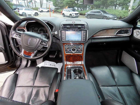 Lincoln Continental — photo 07