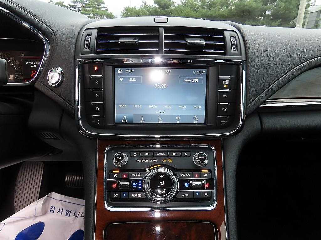 Lincoln Continental — photo 14