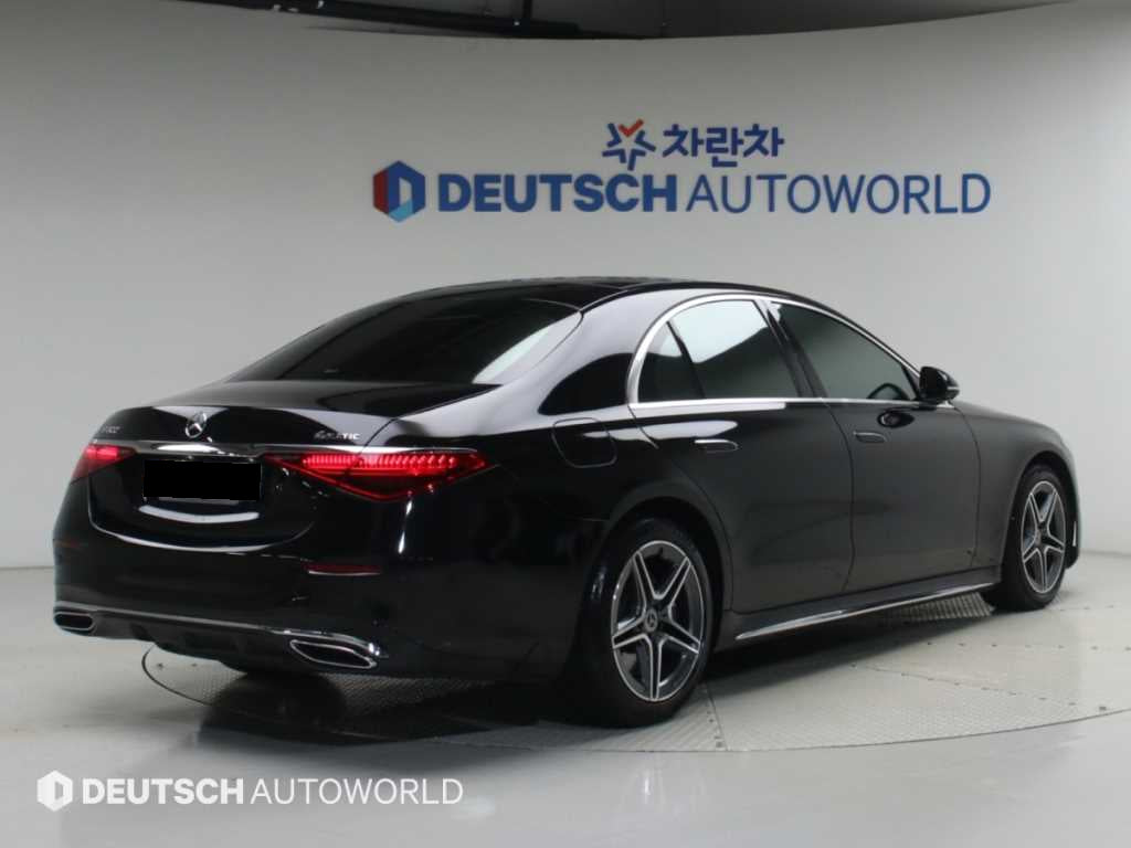 Mercedes-Benz S-Class — photo 02