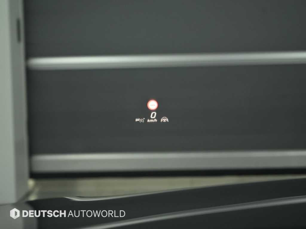 Mercedes-Benz S-Class — photo 17