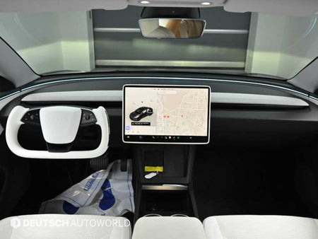 Tesla Model 3 — photo 07