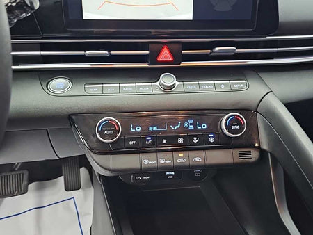 Hyundai Avante — photo 10