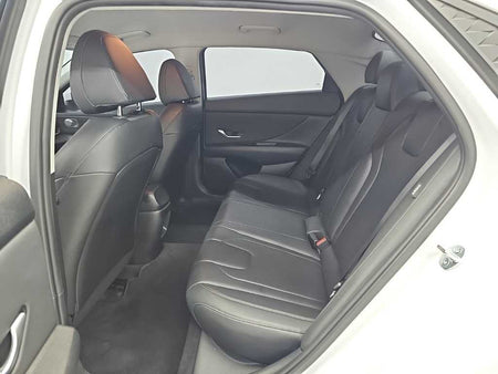 Hyundai Avante — photo 12