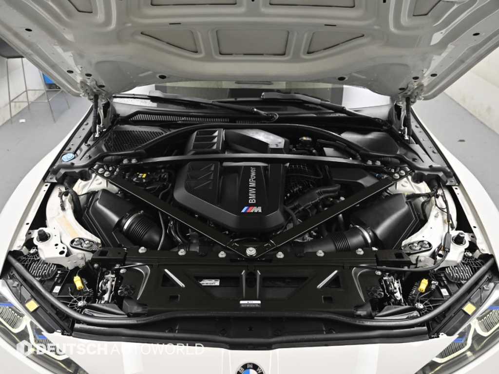 BMW M4 — photo 06