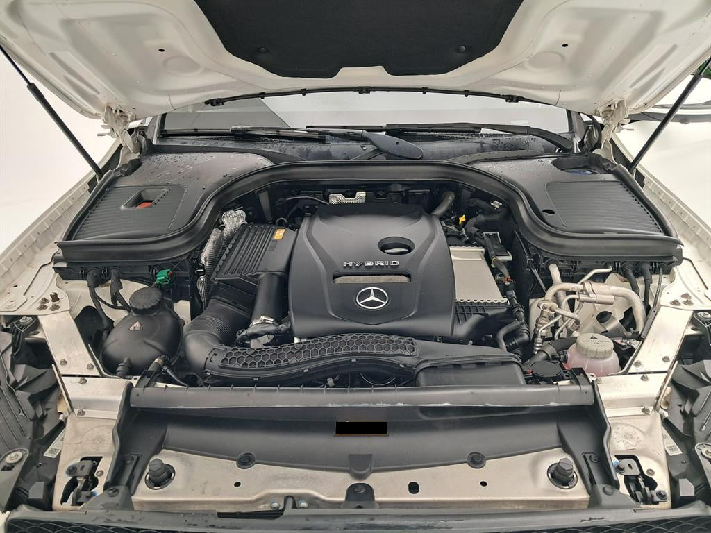 Mercedes-Benz GLC-Class — photo 19