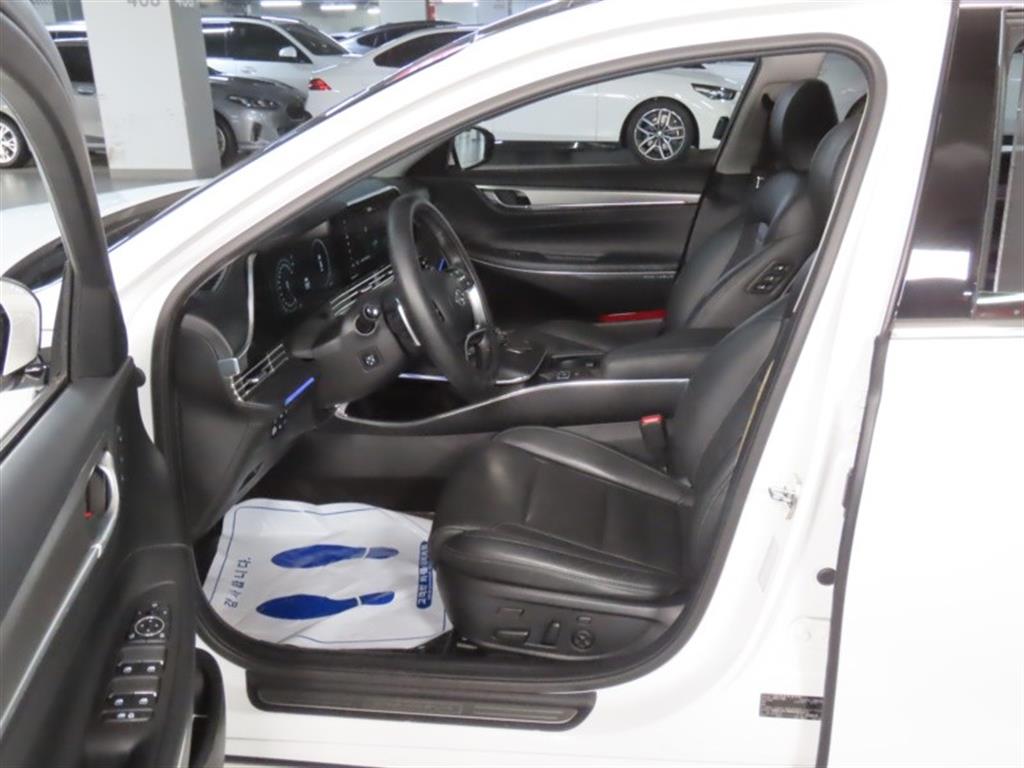 Hyundai Grandeur — photo 12