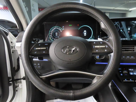 Hyundai Grandeur — photo 14