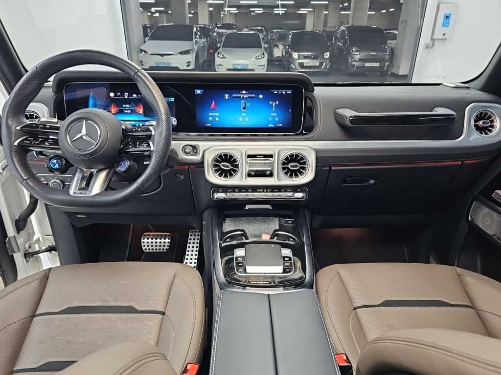 Mercedes-Benz G-Class — photo 07