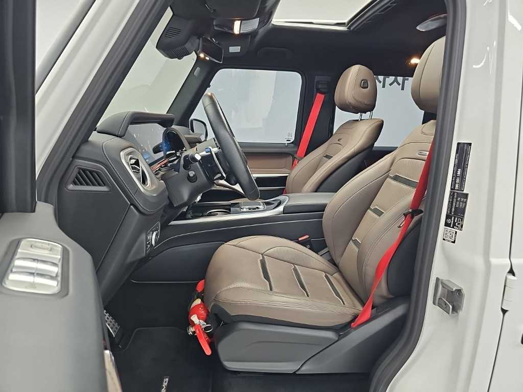 Mercedes-Benz G-Class — photo 11
