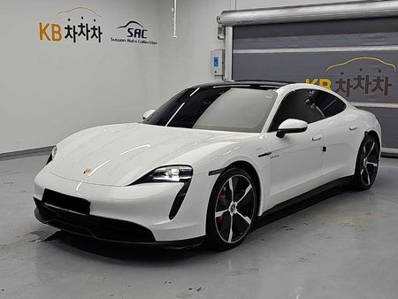 Porsche Taycan — photo 01