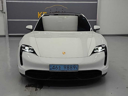 Porsche Taycan — photo 02
