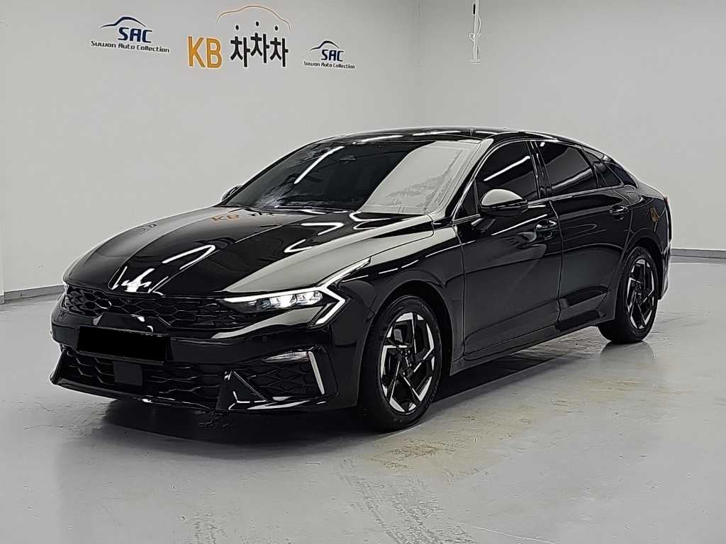 Kia K5 — photo 01