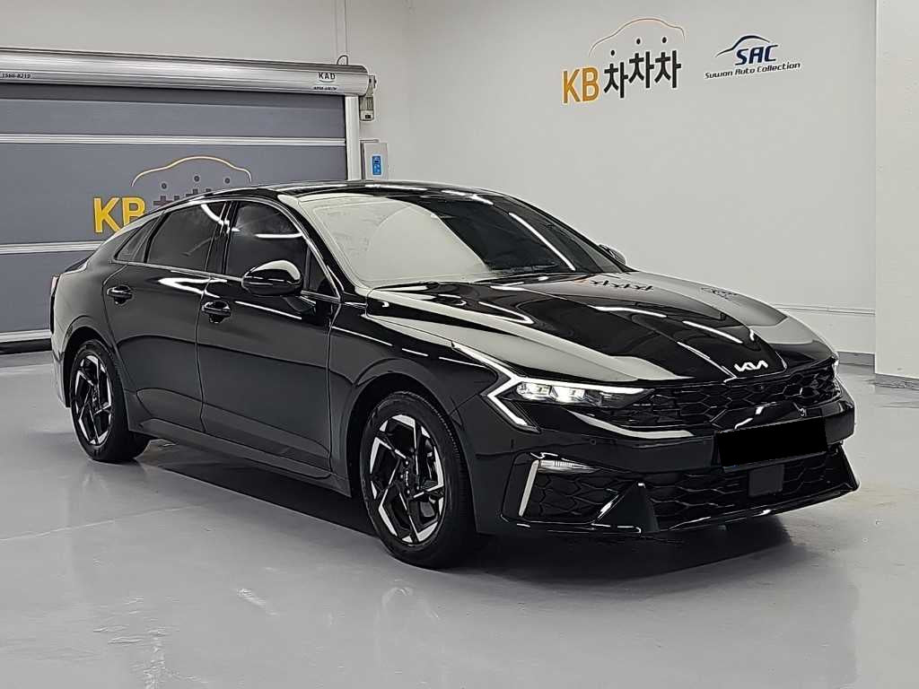 Kia K5 — photo 04