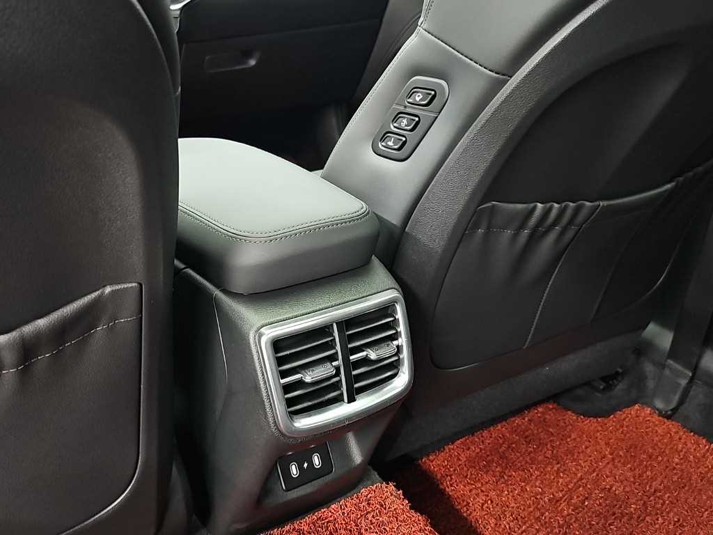 Kia K5 — photo 13