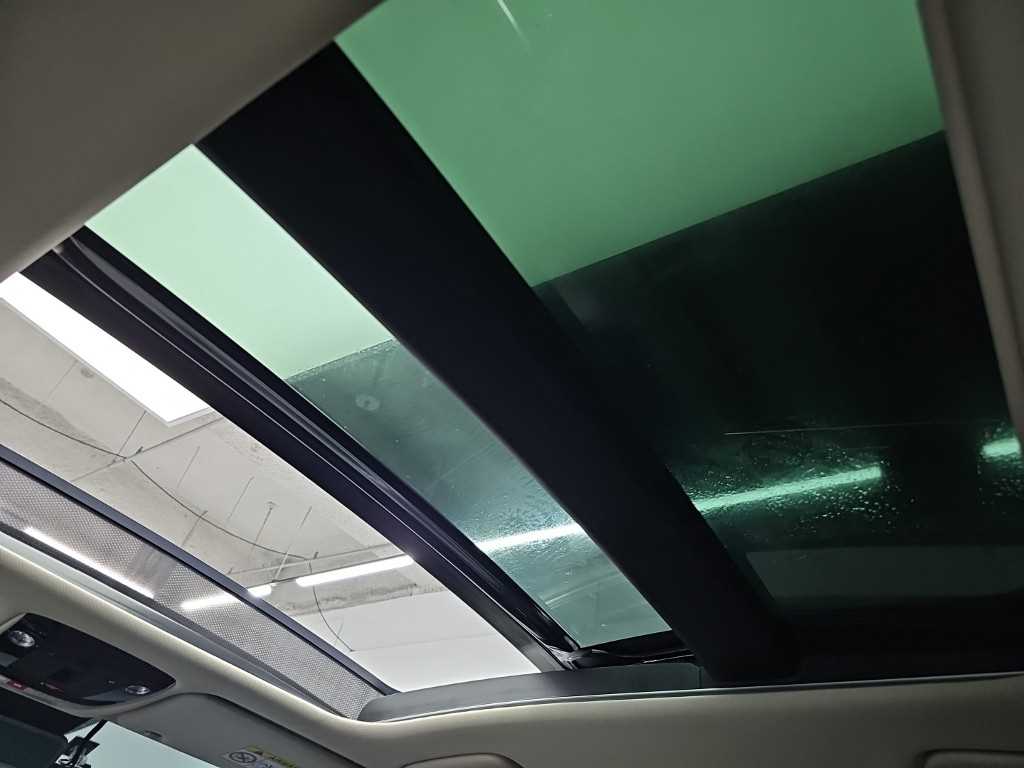 Kia K5 — photo 14