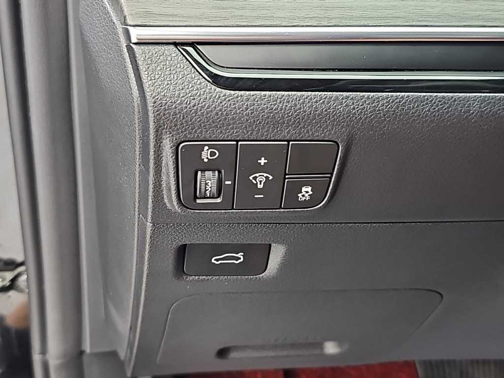 Kia K5 — photo 19