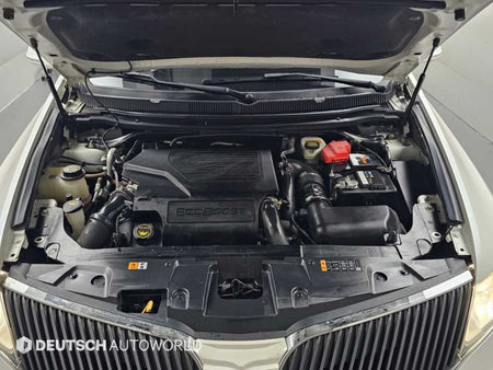 Lincoln MKT — photo 06