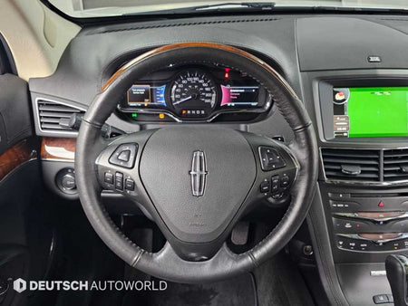 Lincoln MKT — photo 13