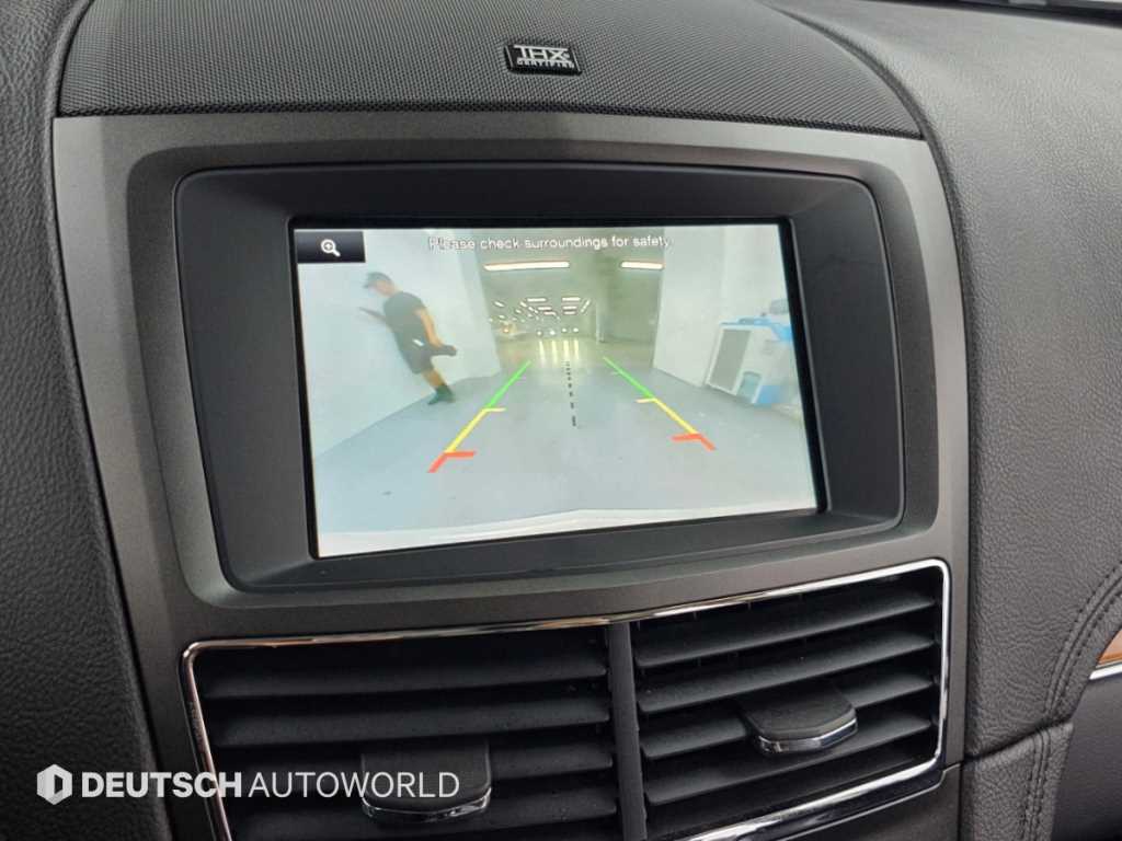 Lincoln MKT — photo 15