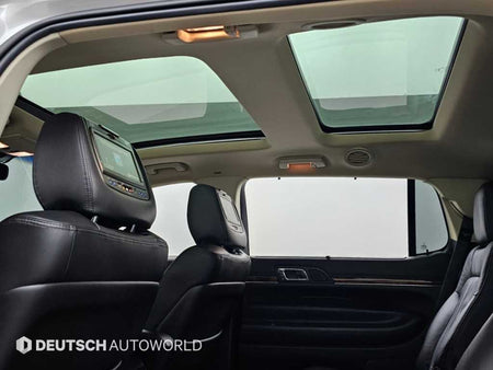Lincoln MKT — photo 18
