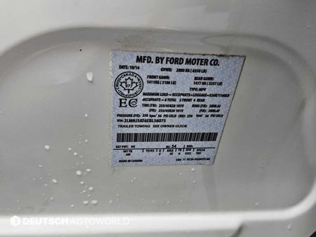 Lincoln MKT — photo 20