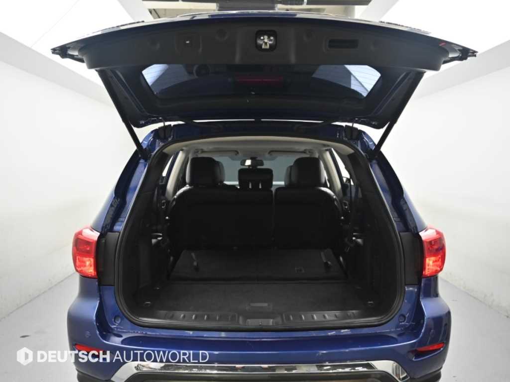 Nissan Pathfinder — photo 19