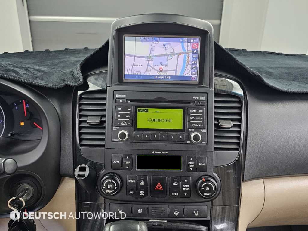 Kia Carnival — photo 14