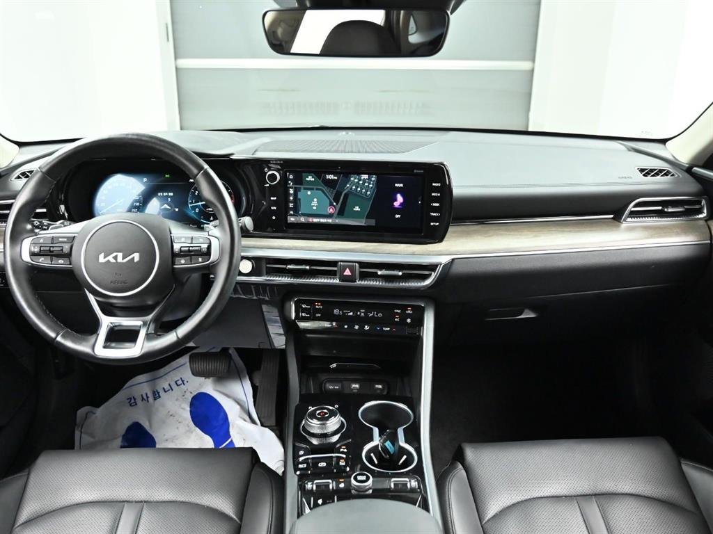 Kia K5 — photo 07