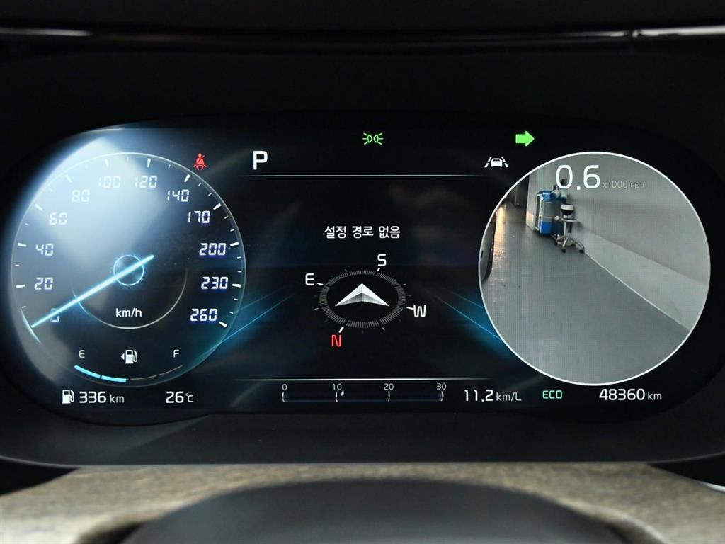 Kia K5 — photo 08