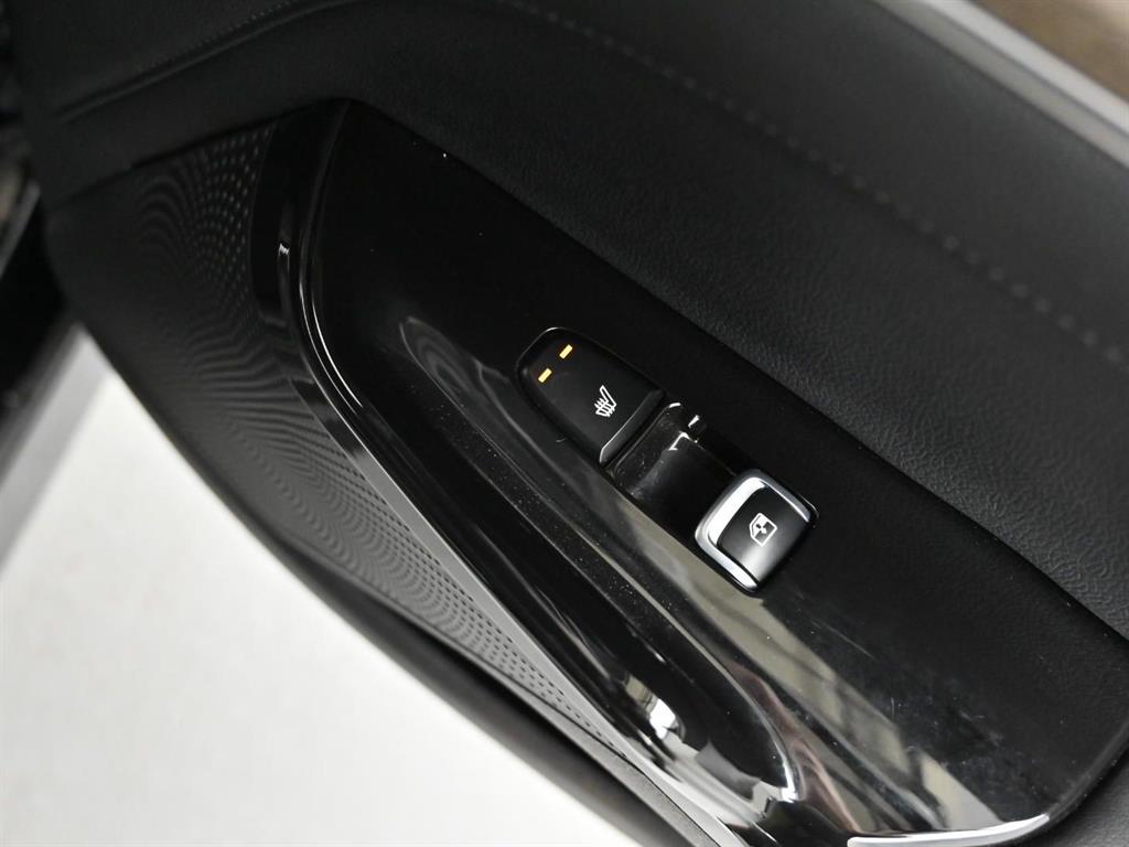 Kia K5 — photo 14