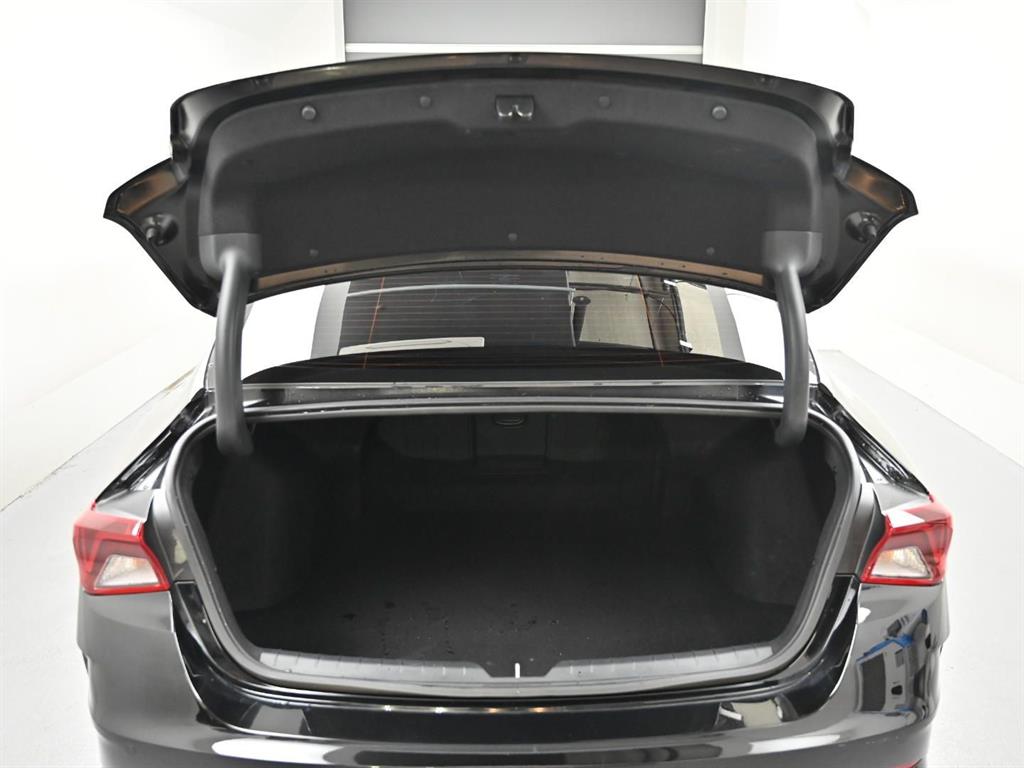 Kia K5 — photo 17