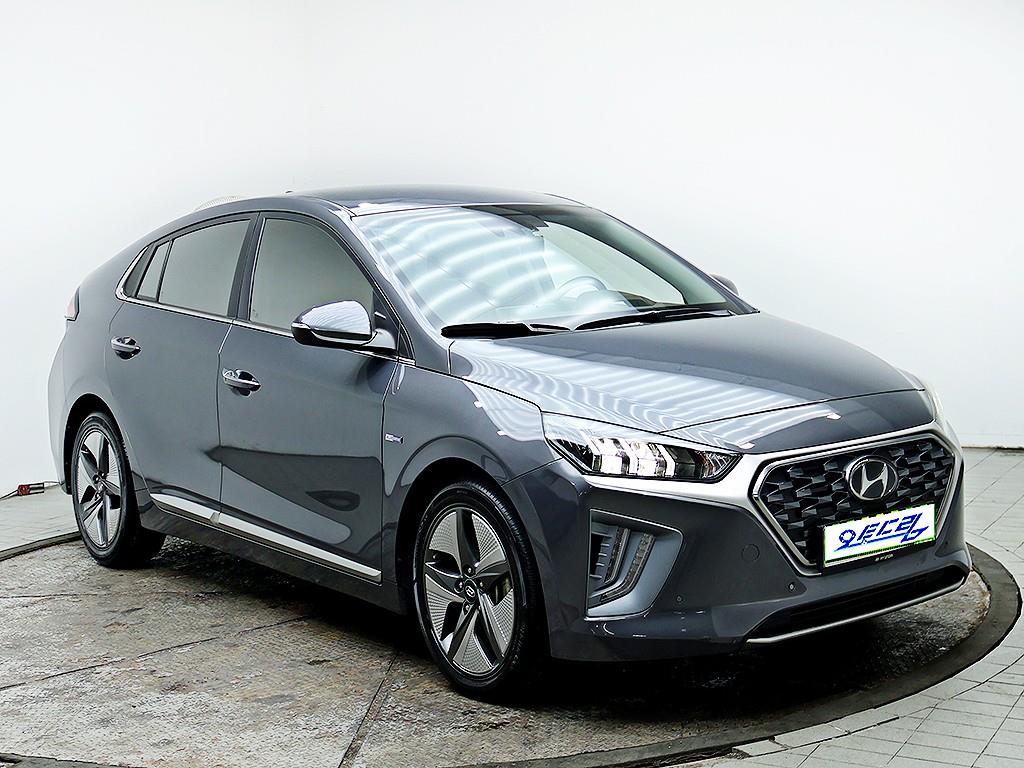 Hyundai Ioniq — photo 02