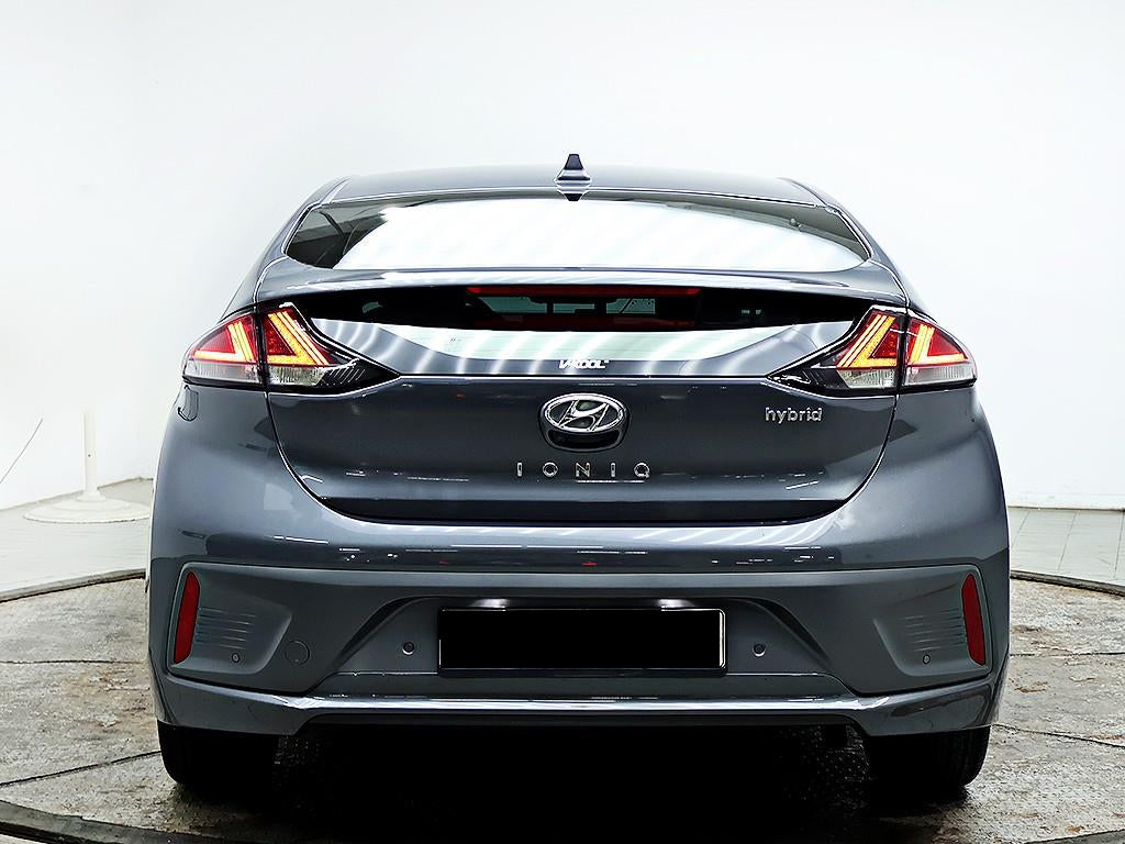 Hyundai Ioniq — photo 03
