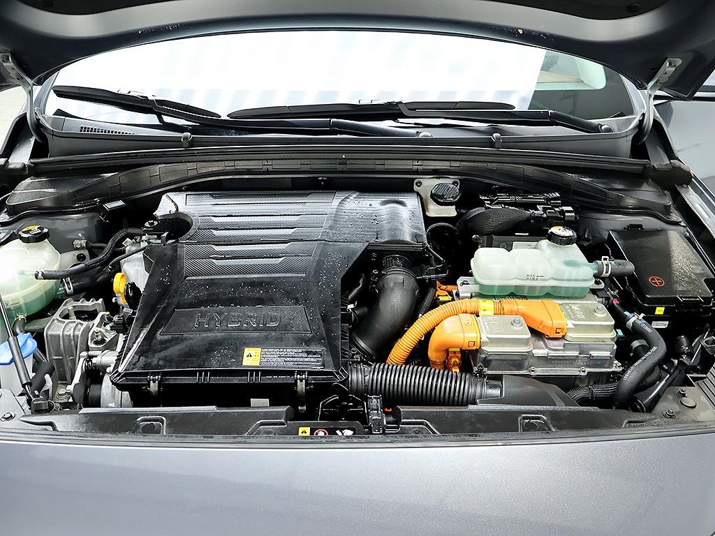 Hyundai Ioniq — photo 07