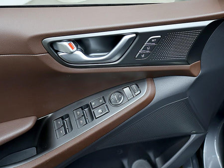Hyundai Ioniq — photo 13