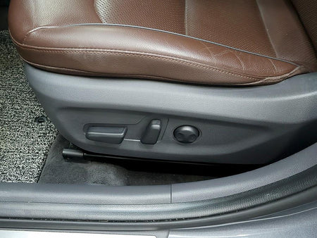 Hyundai Ioniq — photo 15