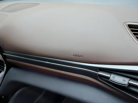 Hyundai Ioniq — photo 18