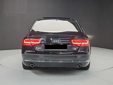 Audi A8 — photo 03