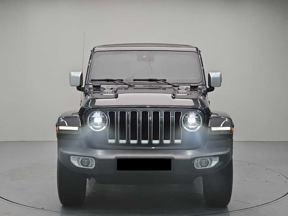 Jeep Wrangler — photo 02