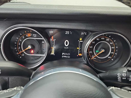 Jeep Wrangler — photo 06