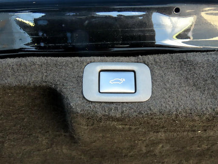 Lexus LS — photo 17