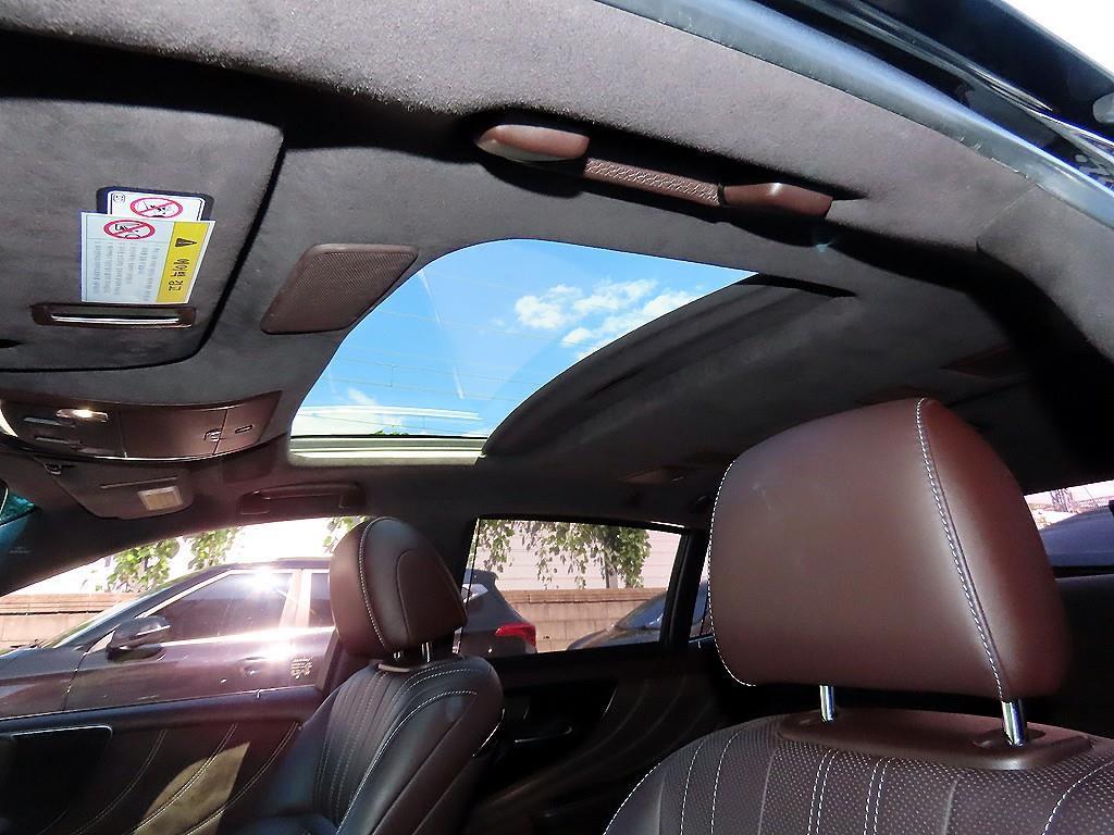 Lexus LS — photo 18