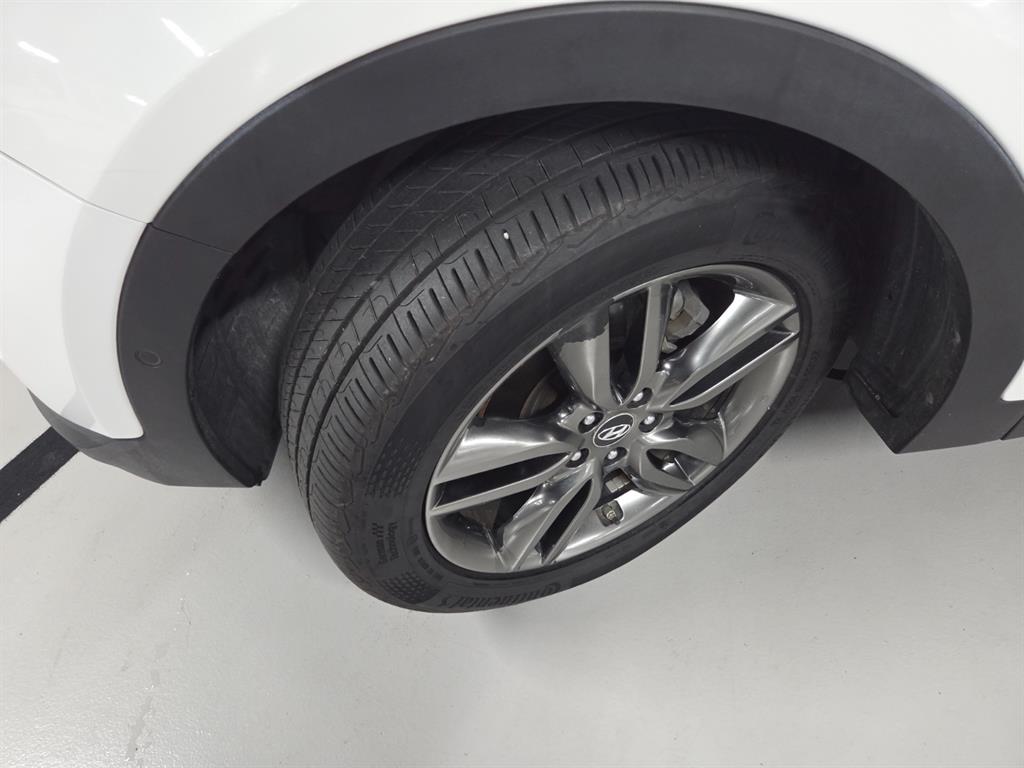 Hyundai Santafe — photo 18