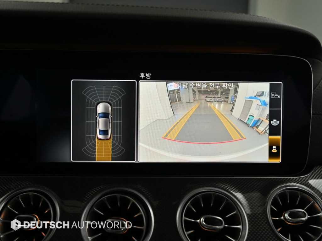 Mercedes-Benz CLS-Class — photo 15