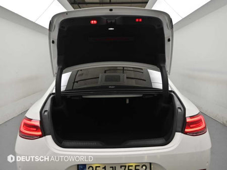 Mercedes-Benz CLS-Class — photo 19