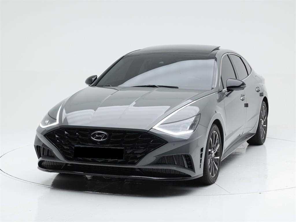 Hyundai Sonata — photo 01