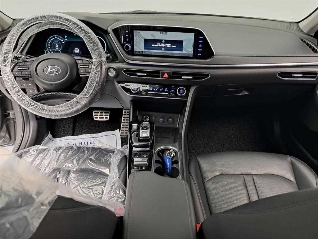 Hyundai Sonata — photo 06