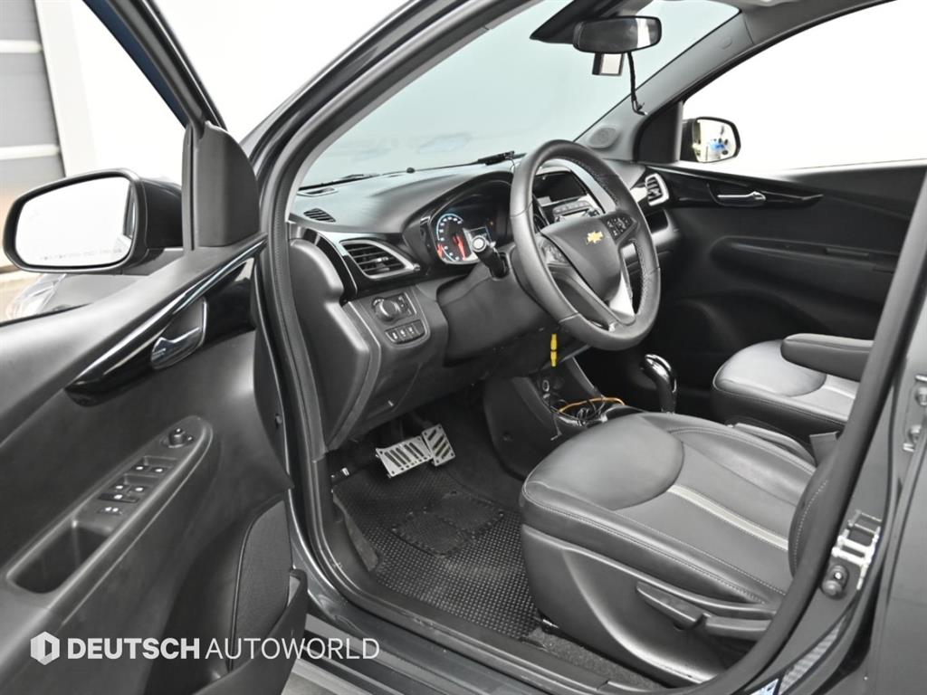 CHEVROLET Spark — photo 11