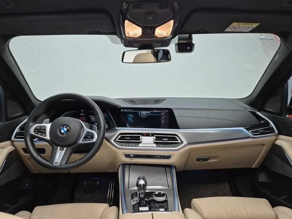 BMW X5 — photo 07